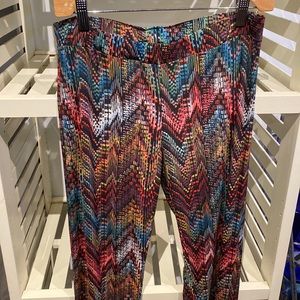 Stretchy pattern pants